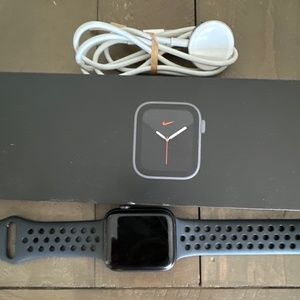 Apple Watch Nike Series 6 GPS 44mm